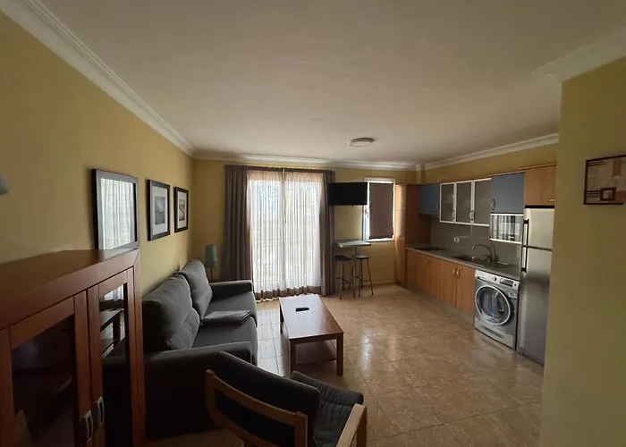 Apartamento Santa Cruz De Tenerife דירה *